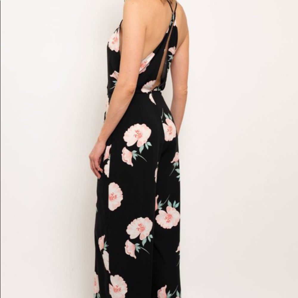 Floral Romper - Picture 6 of 7